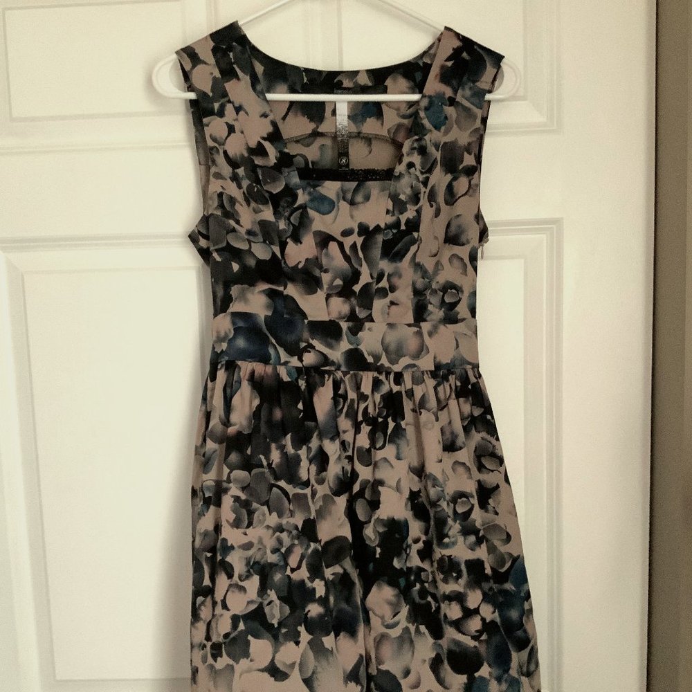 Kensie Dark Floral Sleeveless Dress, Size Small